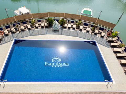 Pierre & Vacances Hotel Port Salins Empuriabrava - Girona