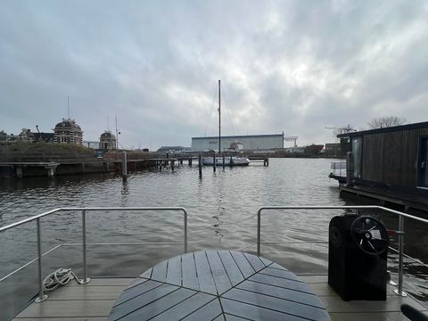 Houseboat Lemmer - Friesische Seen - Image N°4