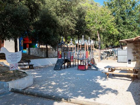 Camping  Au Vallon Rouge - Alpes-Maritimes