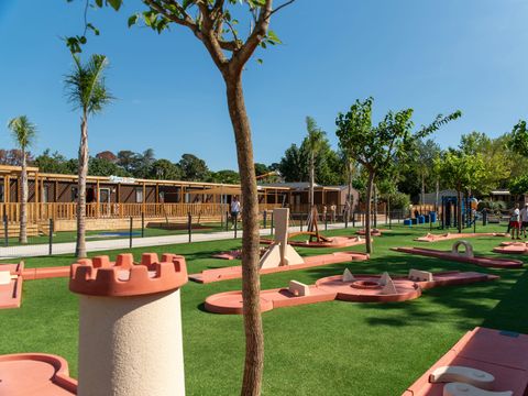 Camping Club Le Littoral 5* - MS VACANCES - Pyrénées-Orientales
