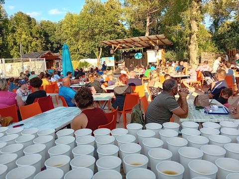 Camping Domaine de Gaujac - Camping Paradis - Gard