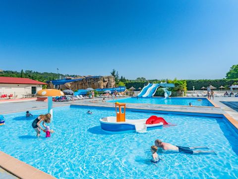 Camping Le Château de Galaure - Drôme