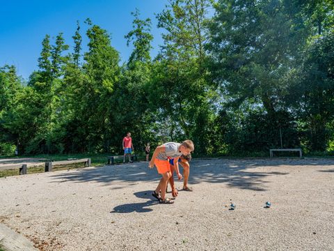 Camping Le Château de Galaure - Drôme