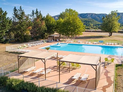 Camping Les Rives du Luberon - Vaucluse - Image N°0