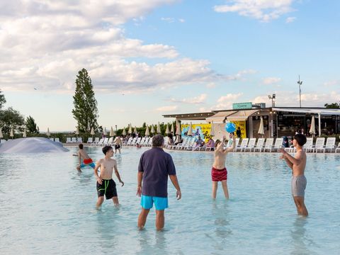 Camping Fabulous Village - Rom