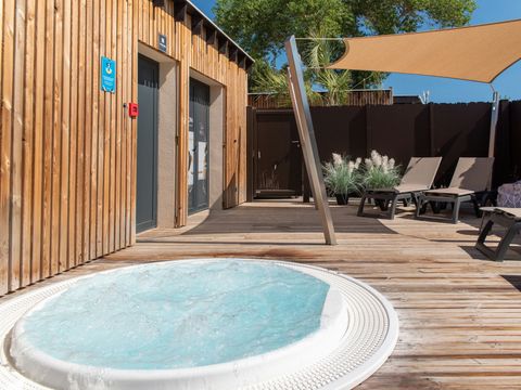Camping Club Les Tamaris 5* - MS VACANCES - Pyrénées-Orientales