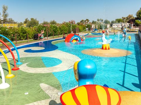 Club Del Sole Spina Family Collection - Ferrara - Image N°4