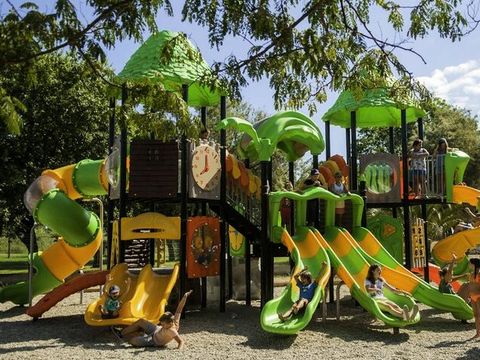 Camping Marina d'Erba Rossa - Nordkorsika