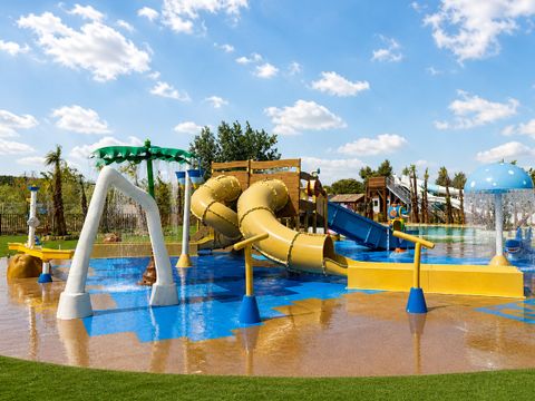 Camping Club La Côte des Roses 4* - MS VACANCES - Aude