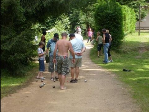 Camping les Chelles - Puy-de-Dôme