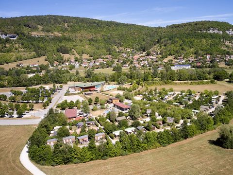 Domaine La Roche D'Ully - Doubs - Image N°0