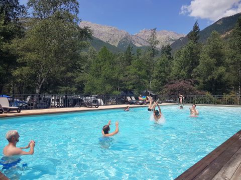 Camping l'Iscle de Prelles - Camping Hautes-Alpes