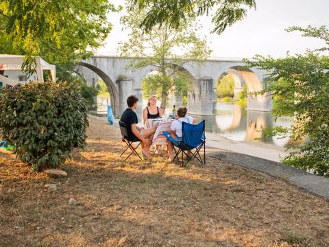 Camping RCN La Bastide en Ardèche - Camping Ardèche - Image N°2