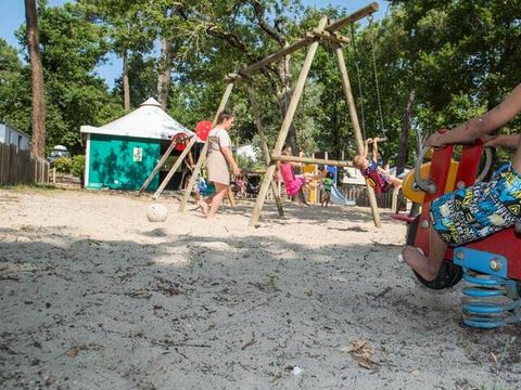 Nicoll's Camp/Pins - Gironde