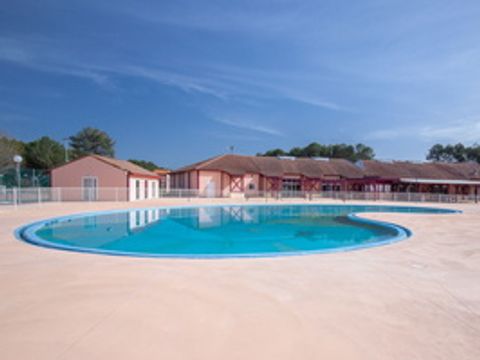 Residence-Club Les Villas du Lac - Camping Landes