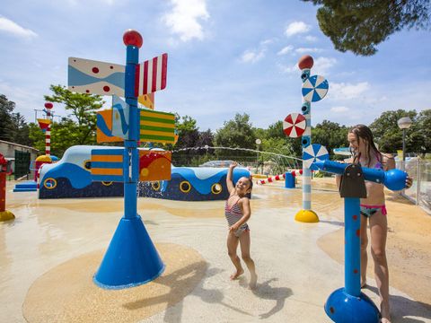Camping Sandaya - Le Plein Air Des Chênes - Hérault