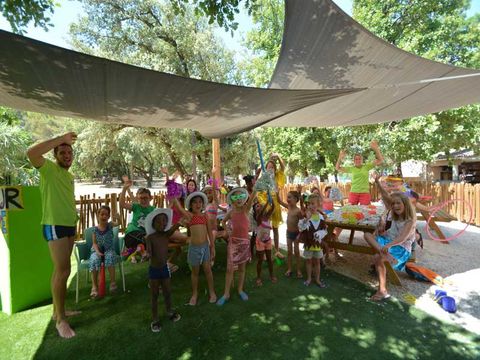 Camping Sandaya - Le Plein Air Des Chênes - Camping Hérault - Image N°2