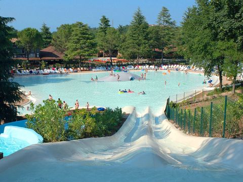 hu Altomincio village - Camping Verona - Image N°0