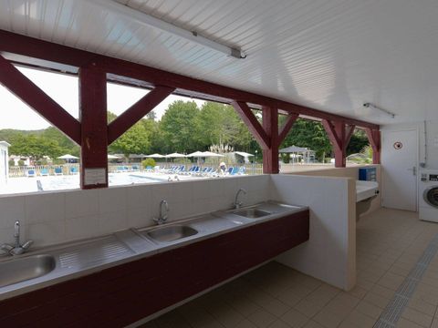 Camping Les Deux Vallees - Dordogne