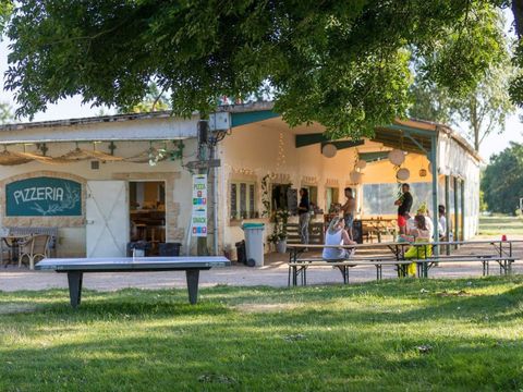 Camping Aux Rives du Soleil - Ain - Image N°3