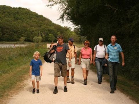 Camping Ushuaïa Villages Au Bois Joli - Yonne