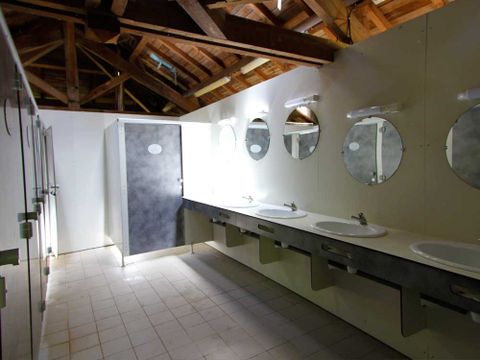 Camping De la Base Nautique - Aveyron