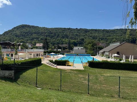 Camping Au Coeur des Vignes - Jura