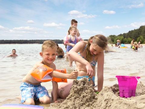 Oostappen park Parelstrand - Camping Belgisches Limburg