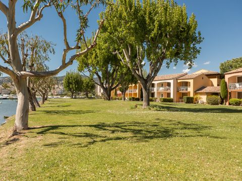 Pierre & Vacances Premium Résidence Les Rives de Cannes - Mandelieu - Camping Alpes-Maritimes - Image N°3