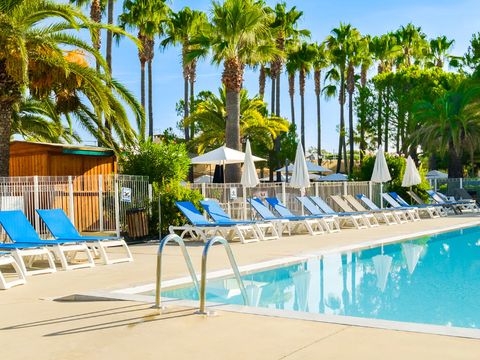 Pierre & Vacances Premium Residence Les Rives de Cannes - Mandelieu - Camping Alpes-Maritimes - Image N°2