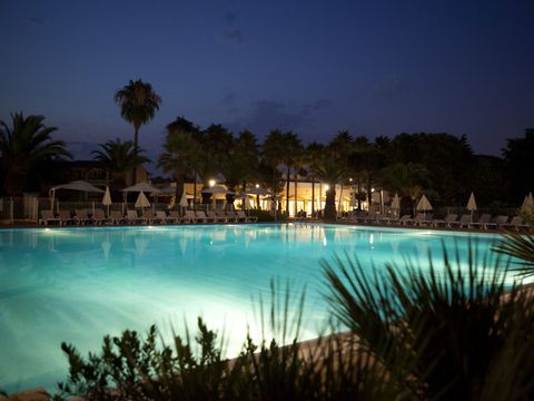 Pierre & Vacances Premium Residence Les Rives de Cannes - Mandelieu - Camping Alpes-Maritimes