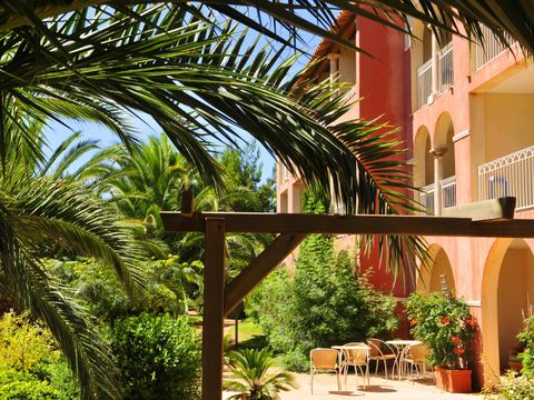 Pierre & Vacances Résidence Le Hameau de la Pinède - Camping Var - Image N°0