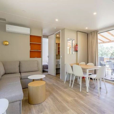 Mobilheim 6 Personen - Ultimate Plus | 3 Zi. | 6 Pers. | Lounge Terrasse | 2 Bäder | Klimaanlage | TV