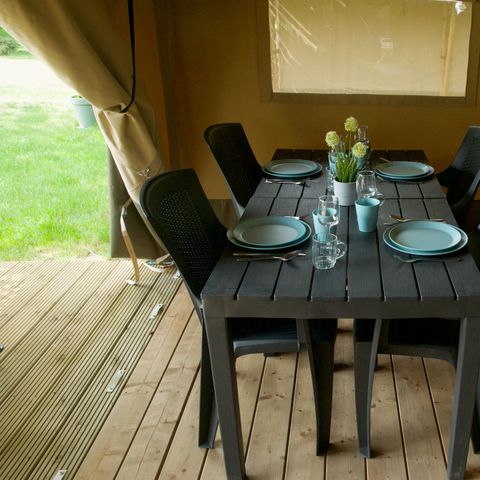 Safarizelt 4 Personen - einschließlich sanitärer Einrichtungen