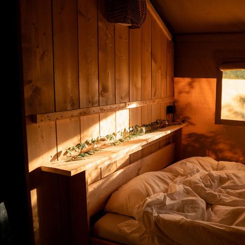 SafariZelt 4 Personen - einschließlich sanitärer Einrichtungen