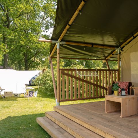 Safarizelt 6 personen - Forest Lodge inkl. Sanitäranlagen