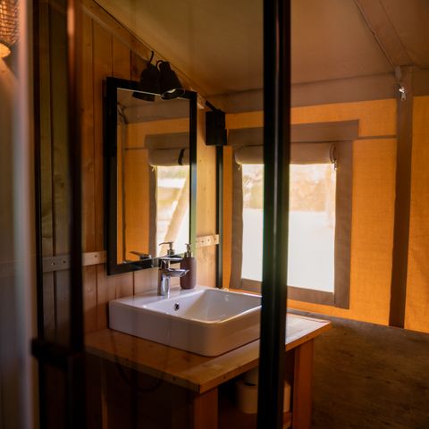 Safarizelt 6 personen - Forest Lodge inkl. Sanitäranlagen