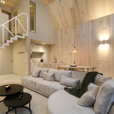 LODGE 4 Personen - mit Jacuzzi
