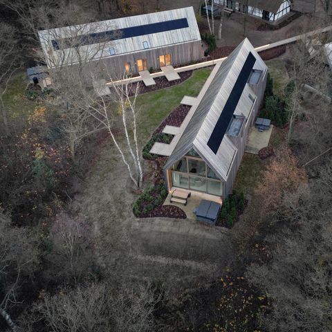 LODGE 4 Personen - mit Jacuzzi