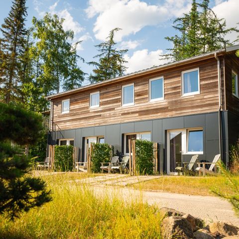 FERIENHAUS 18 Personen - Familienhaus mit Whirlpool + Blockhütten