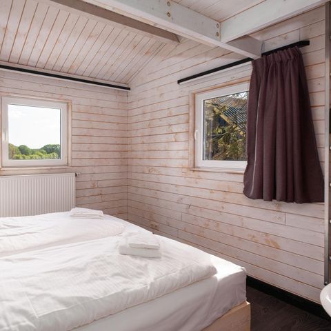 FERIENHAUS 18 Personen - Familienhaus mit Whirlpool + Blockhütten
