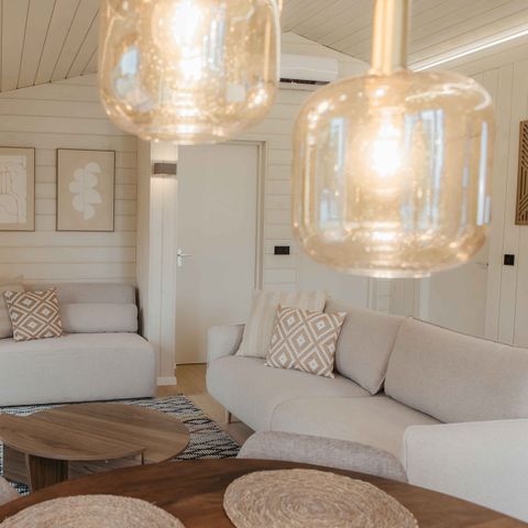 LODGE 5 Personen - Panorama Lake House Scandi mit Whirlpool