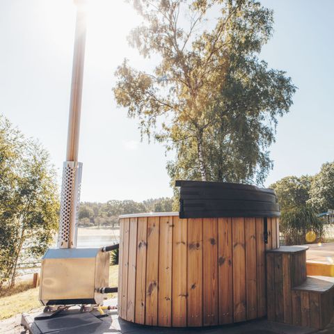 Lodge 6 personen - Lake View Scandi mit Whirlpool und Sauna