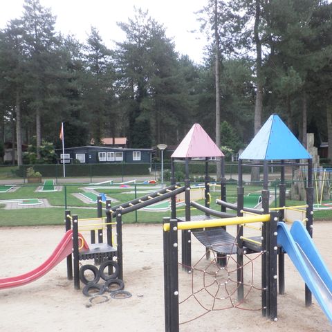 Bungalow 4 Personen - Wanderer-Hütte