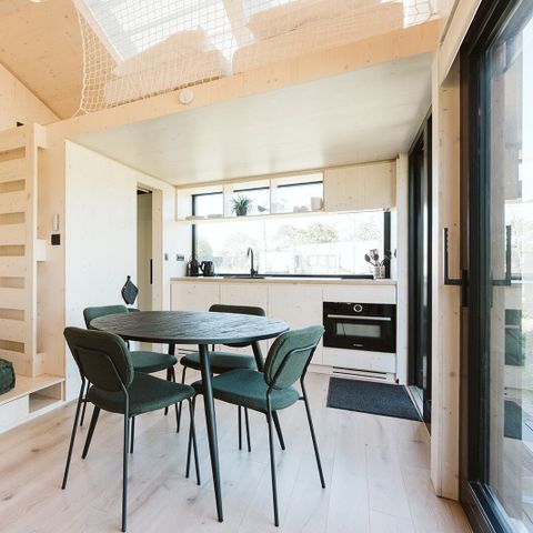 AUßERGEWÖHNLICHE UNTERKUNFT 4 Personen - Miko C21