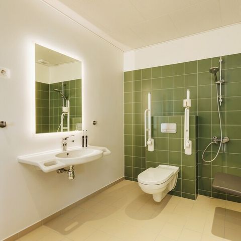 Bungalow 6 Personen -  Premium Rolstoelvriendelijk NO2824