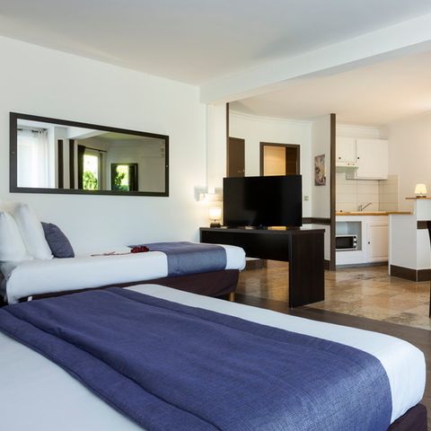 Zimmer 3 Personen - Dreibettzimmer - Gartenblick