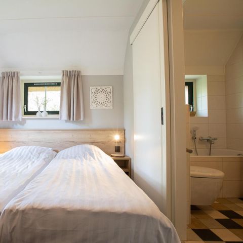 Bungalow 6 Personen - Sandverschiebung mit Kastenbett | 6+2