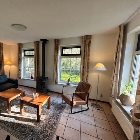 Bungalow 6 Personen - Esdorp Basic mit Bettgestell | 4+2 Personen