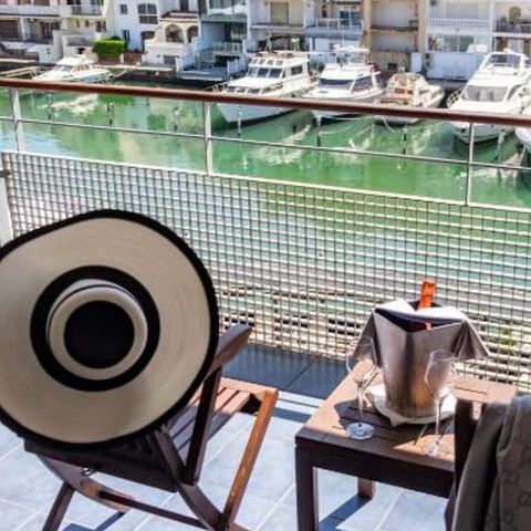 Zimmer 3 personen - Zusatzbett - Balkon - Kanalblick